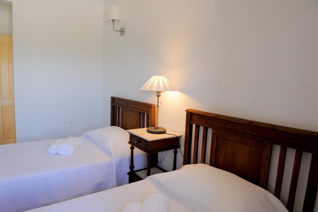 Casa Das Rendufas- Turismo Rural Com Figos Rendufas da Estrada ภายนอก รูปภาพ